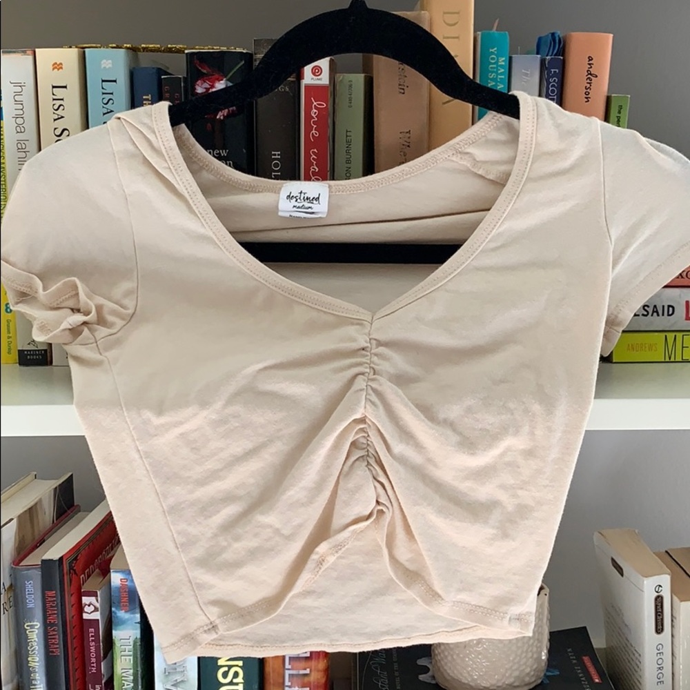 fitted t shirt